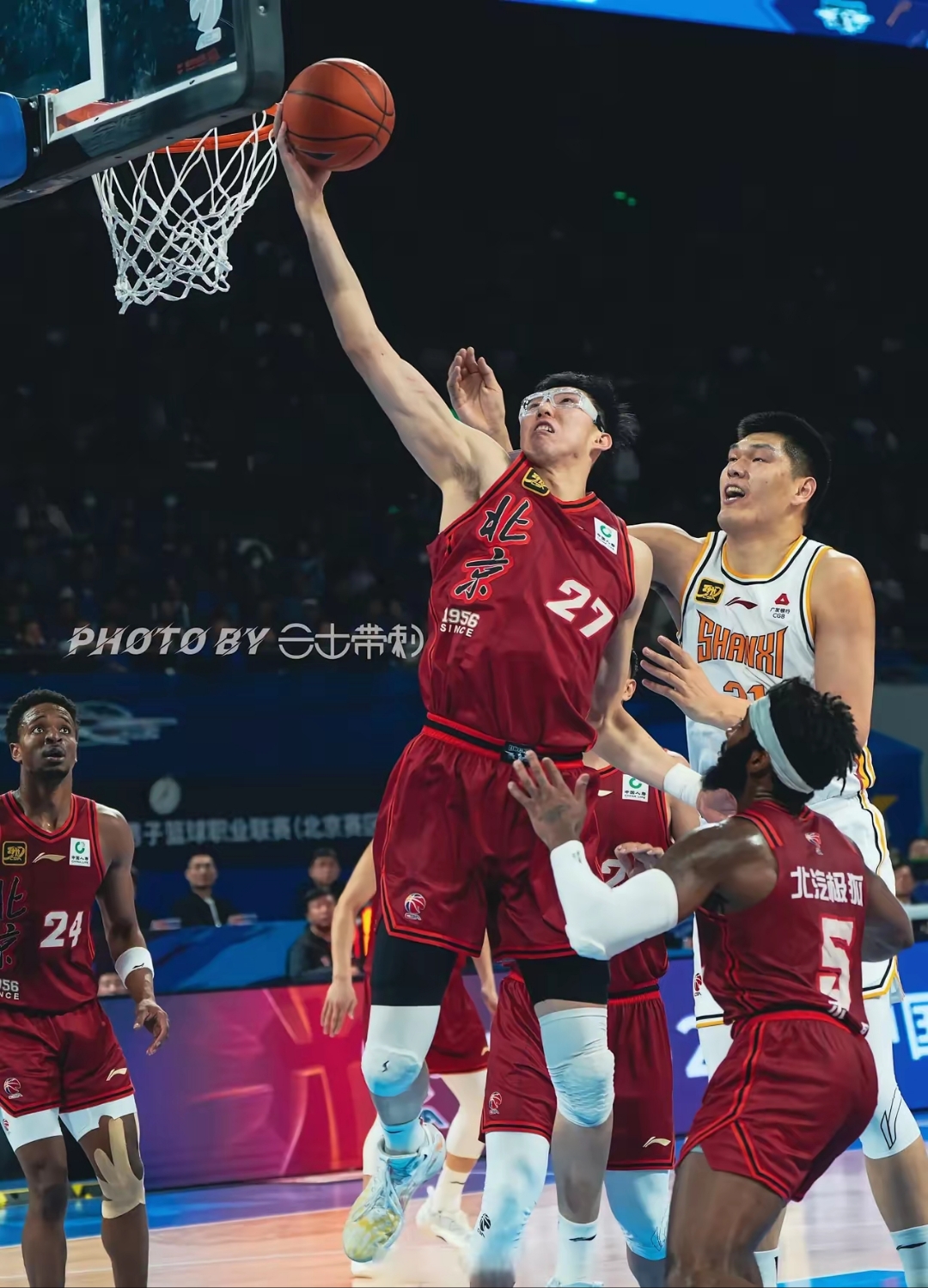 今晨托特纳姆备战CBA季后赛，豪取连胜细节曝光，信心回归，球探报告显示潜力的简单介绍